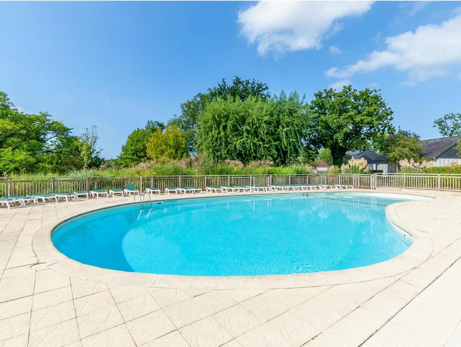 Cottage Dans Village Normandy Garden Pierre & Vacances Branville Esterno foto